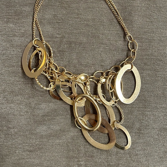 3 /$21⚡️Gold Tone Earring / Necklace Set - Picture 3 of 3